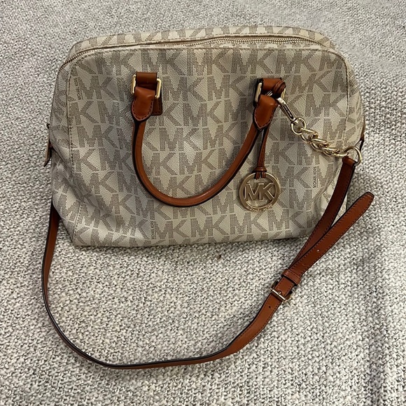 Michael Kors Handbags - Vintage Michael Kors tote